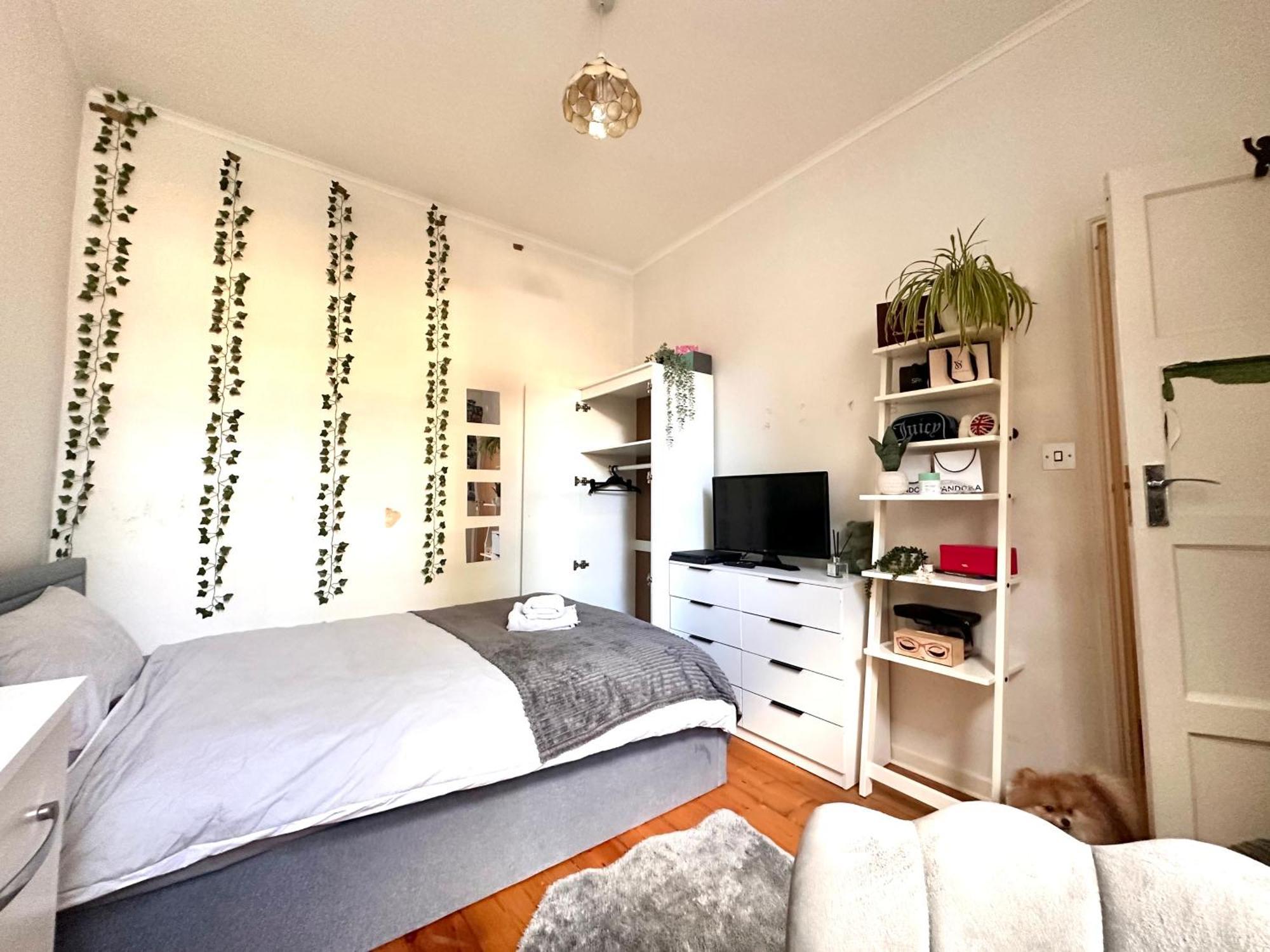 A Lovely Guest Room In West Λονδίνο Εξωτερικό φωτογραφία